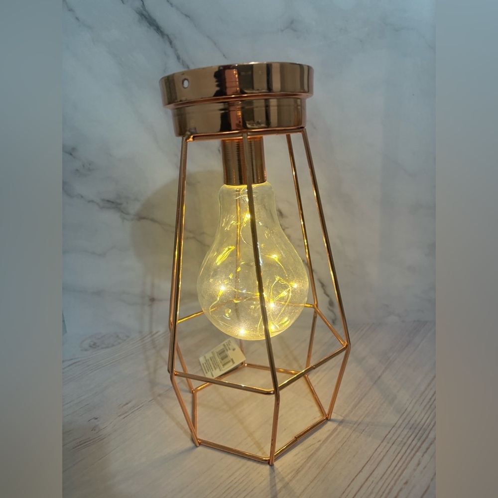 New Rustic Lamp - Picture 2 of 6